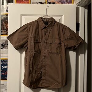 Mountain Hardware Men’s Brown Button Up